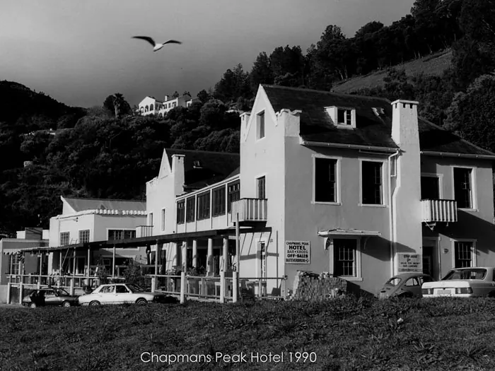 The Chapmans Peak Hotel in black and white, photographed in 1990